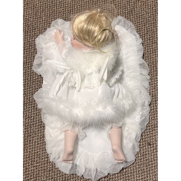 Vintage Limited Edition Cathay Collection Porcelain Doll Angel Baby With Box - Picture 4 of 8